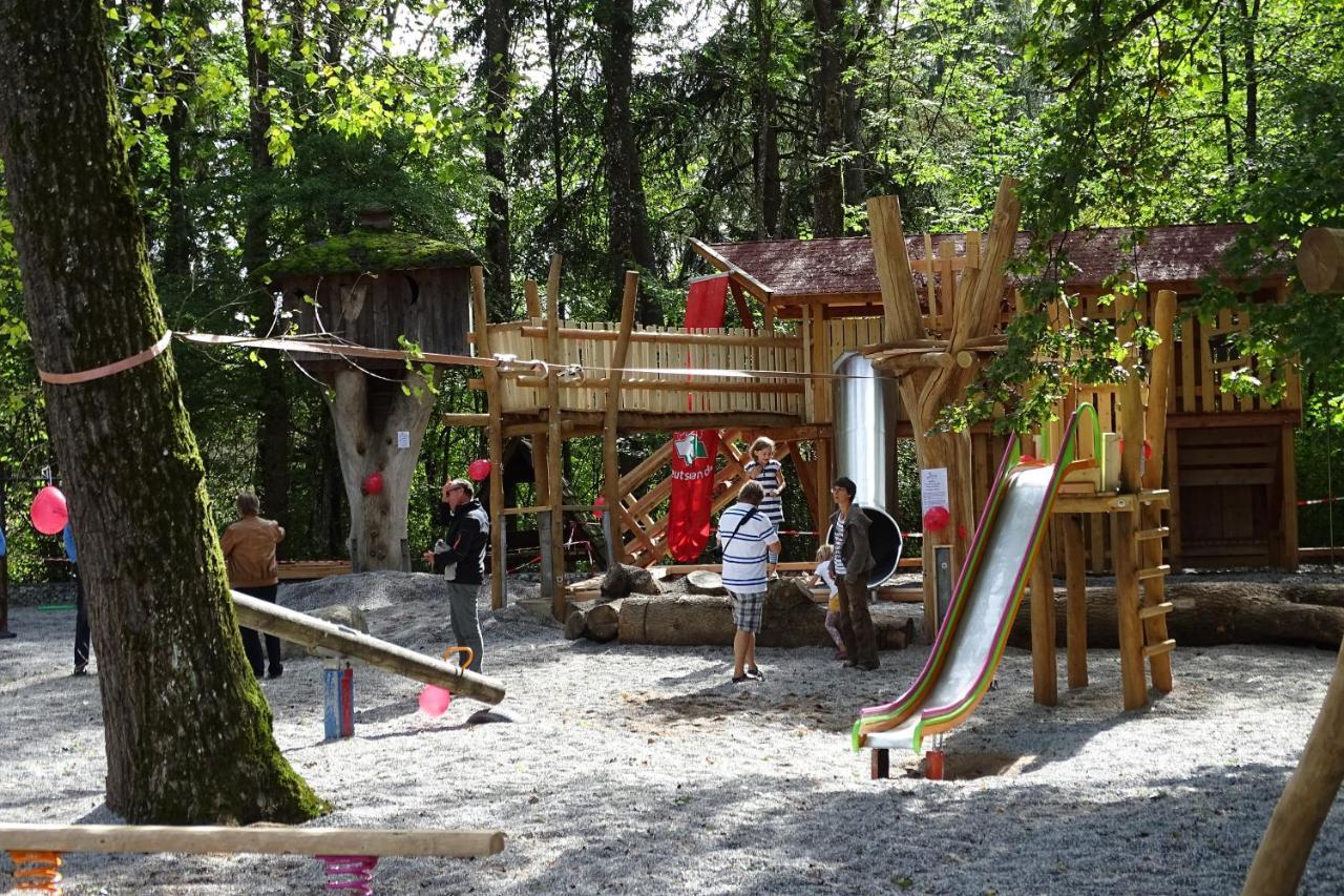 Krug'S Family Hostel Und Restaurant Weilheim in Oberbayern Εξωτερικό φωτογραφία