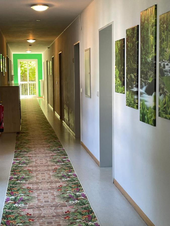 Krug'S Family Hostel Und Restaurant Weilheim in Oberbayern Εξωτερικό φωτογραφία