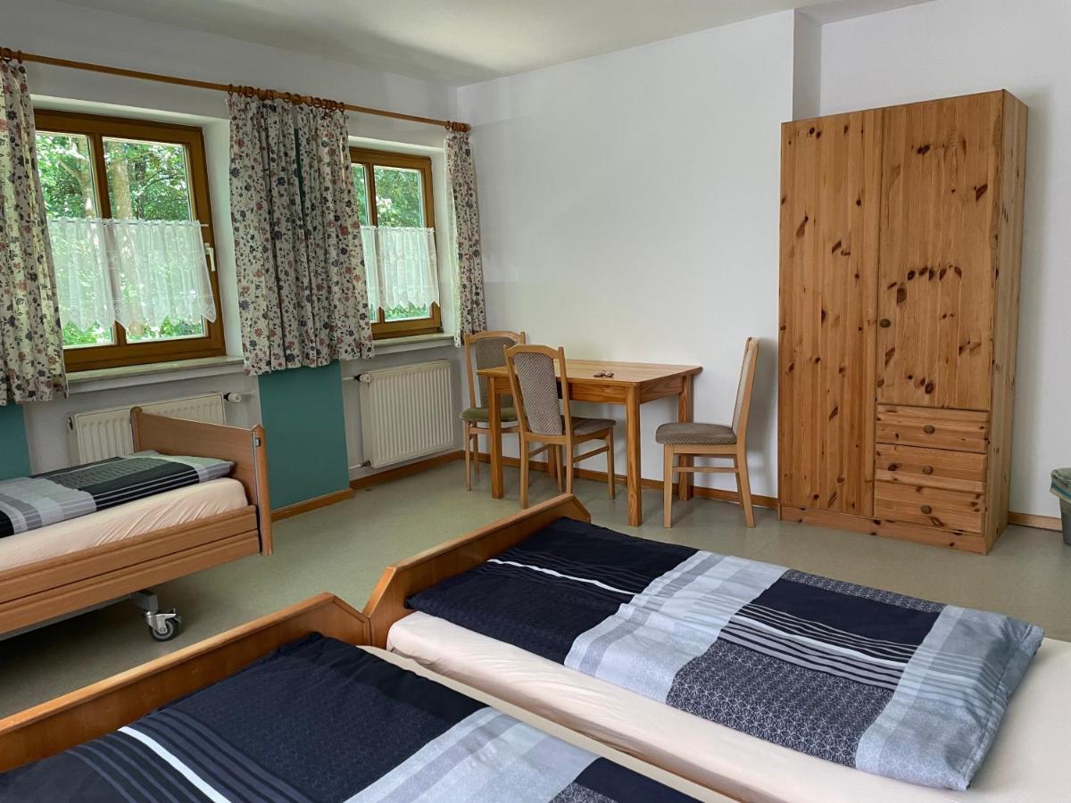 Krug'S Family Hostel Und Restaurant Weilheim in Oberbayern Εξωτερικό φωτογραφία